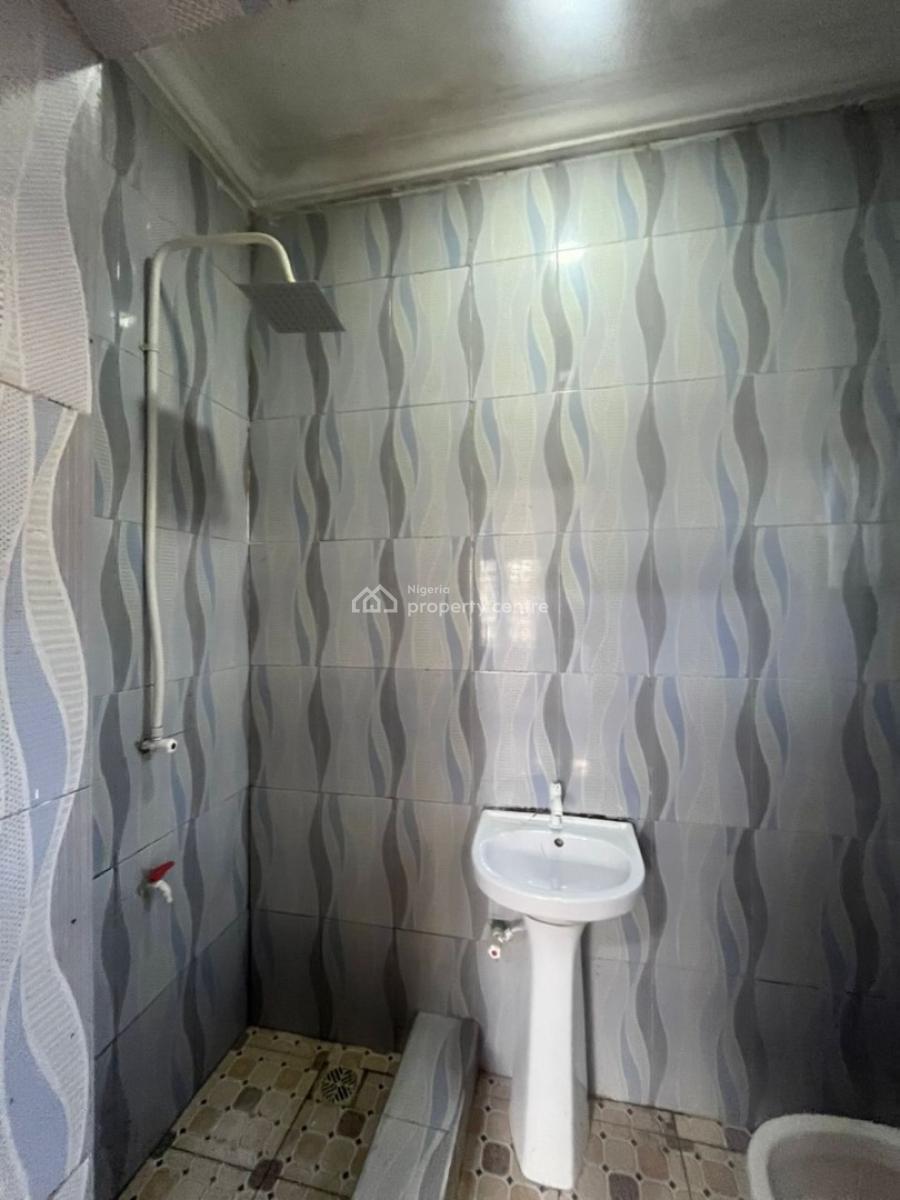 Spacious 2 Bedroom Apartment (under Renovation), United Estate, Sangotedo, Ajah, Lagos, Flat / Apartment for Rent