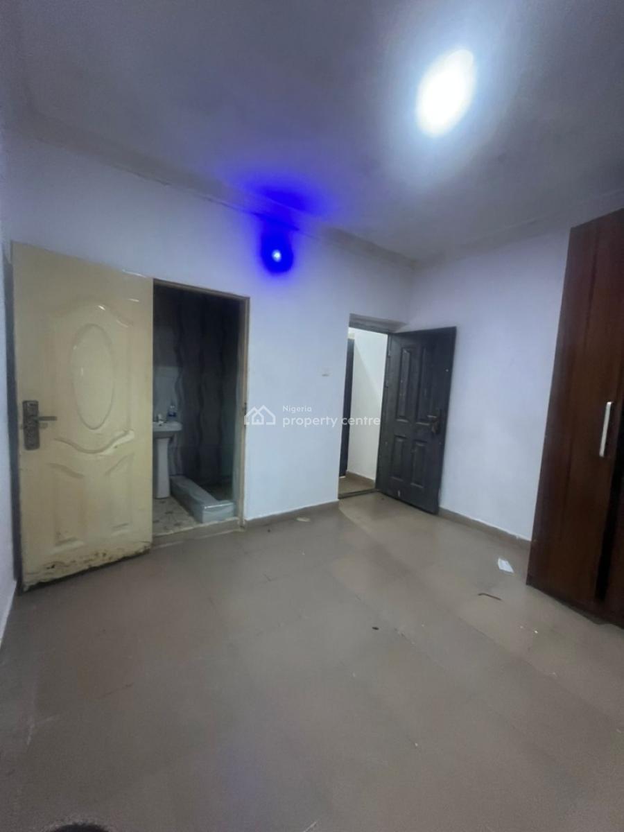 Spacious 2 Bedroom Apartment (under Renovation), United Estate, Sangotedo, Ajah, Lagos, Flat / Apartment for Rent