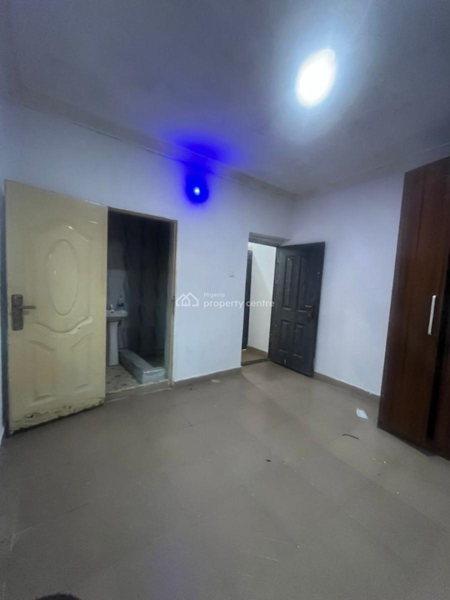 Spacious 2 Bedroom Apartment (under Renovation), United Estate, Sangotedo, Ajah, Lagos, Flat / Apartment for Rent