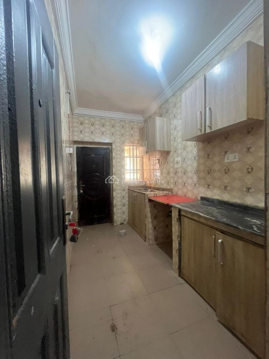 Spacious 2 Bedroom Apartment (under Renovation), United Estate, Sangotedo, Ajah, Lagos, Flat / Apartment for Rent