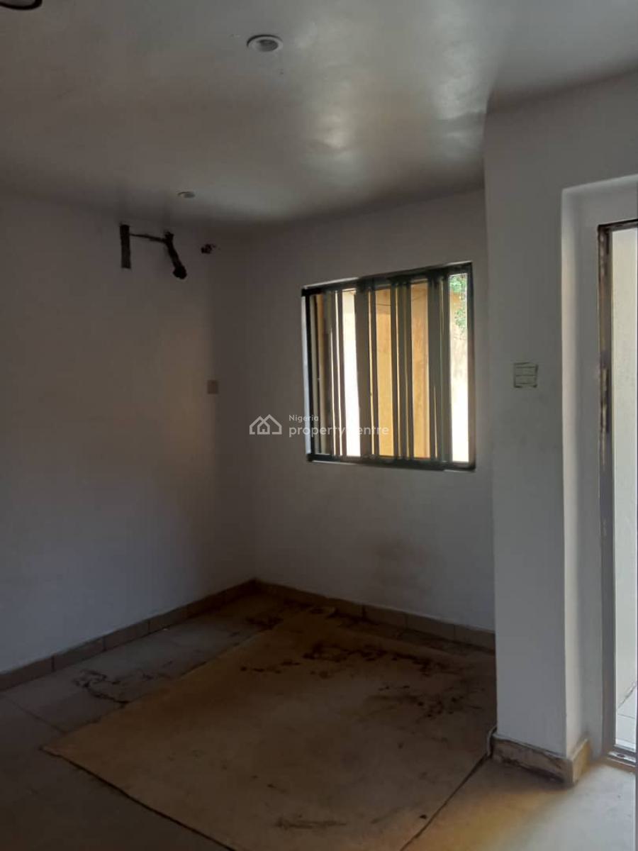 a Room Self Contained, Off Chief Collins, Lekki Phase 1, Lekki, Lagos, Self Contain (single Rooms) for Rent