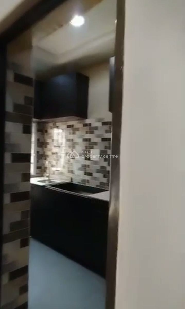 Standard Spacious 2 Bedroom Apartment, Katampe (main), Katampe, Abuja, Flat / Apartment for Rent