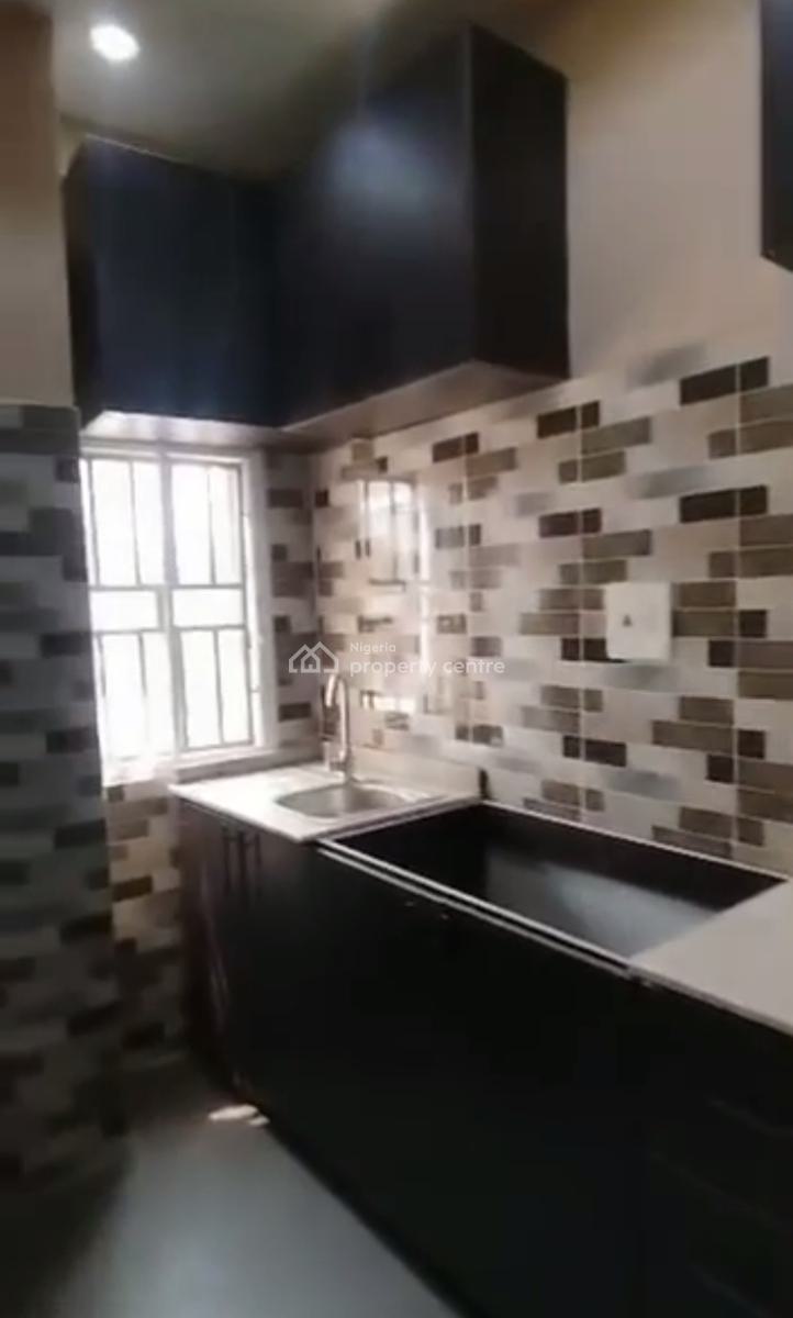 Standard Spacious 2 Bedroom Apartment, Katampe (main), Katampe, Abuja, Flat / Apartment for Rent