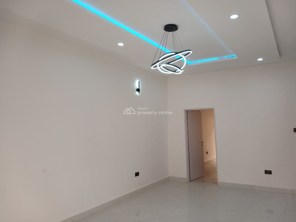 Luxury 4 Bedrooms Terraced House, Cluster 5, River Park Estate, Lugbe District, Abuja, Terraced Duplex for Rent