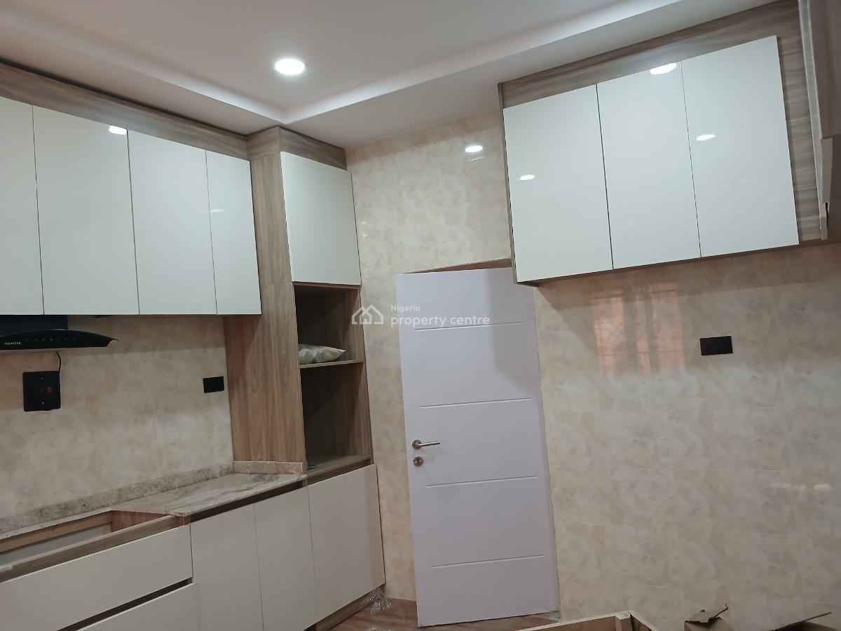 Luxury 4 Bedrooms Terraced House, Cluster 5, River Park Estate, Lugbe District, Abuja, Terraced Duplex for Rent