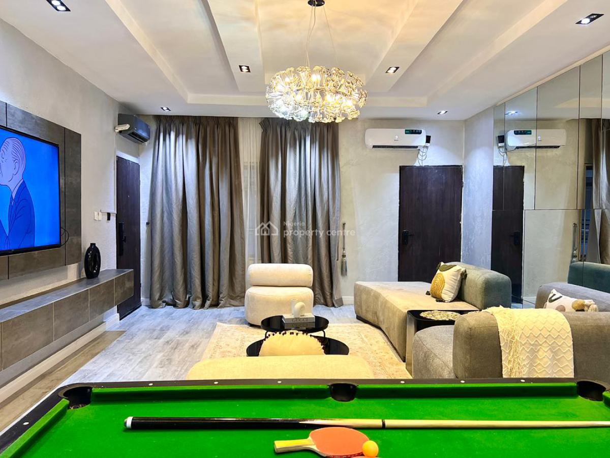 Luxury 3 Bedrooms Apartment with Snooker and Table Tennis, Lekki Phase 1, Lekki, Lagos, Flat / Apartment Short Let