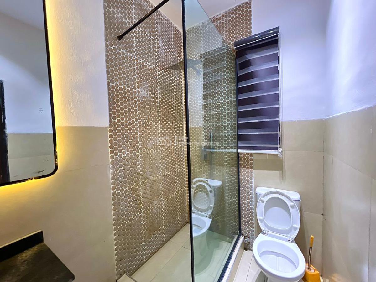 Luxury 3 Bedrooms Apartment with Snooker and Table Tennis, Lekki Phase 1, Lekki, Lagos, Flat / Apartment Short Let