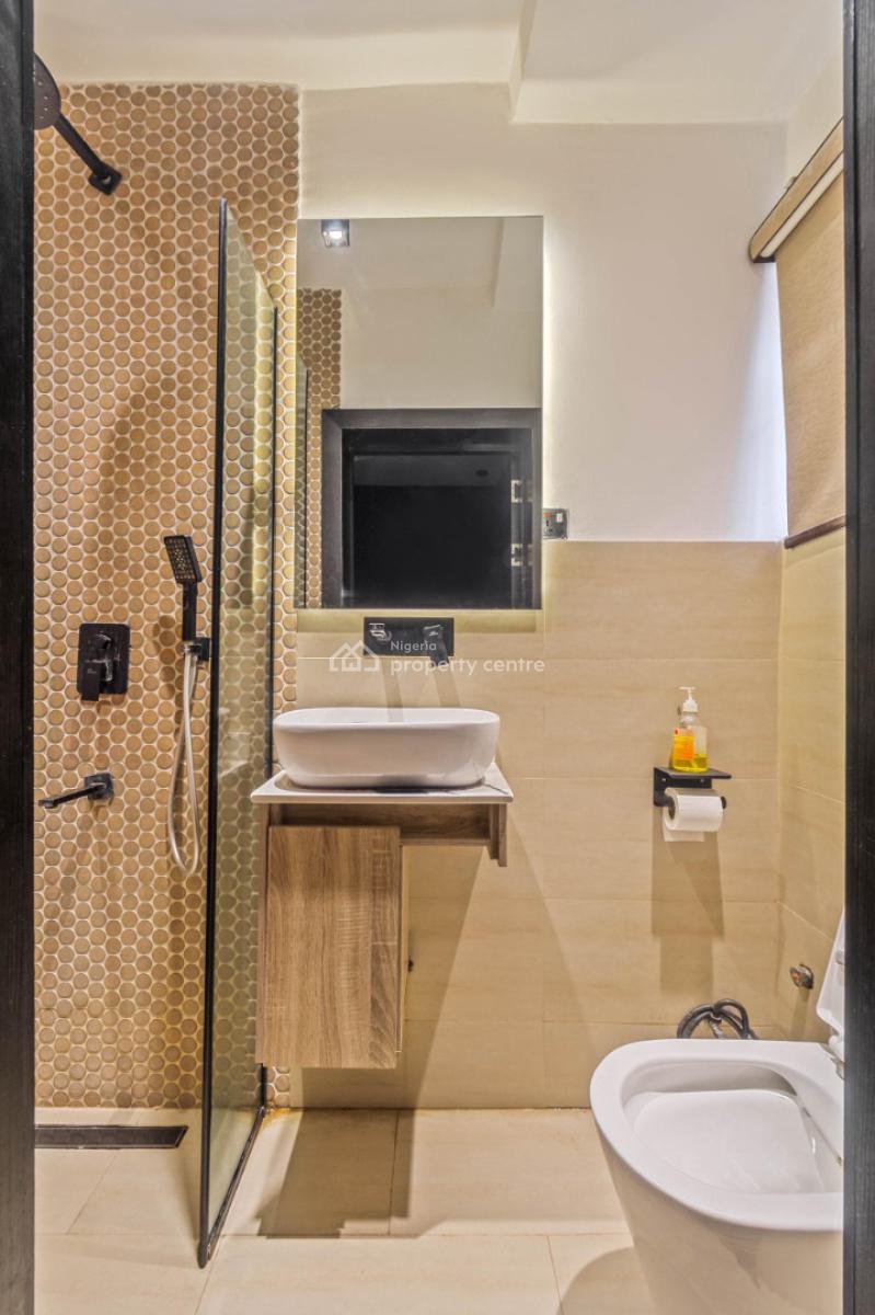 Luxury 2 Bedroom Apartment with House Keeping and Pool, Lekki Phase 1, Lekki, Lagos, Flat / Apartment Short Let