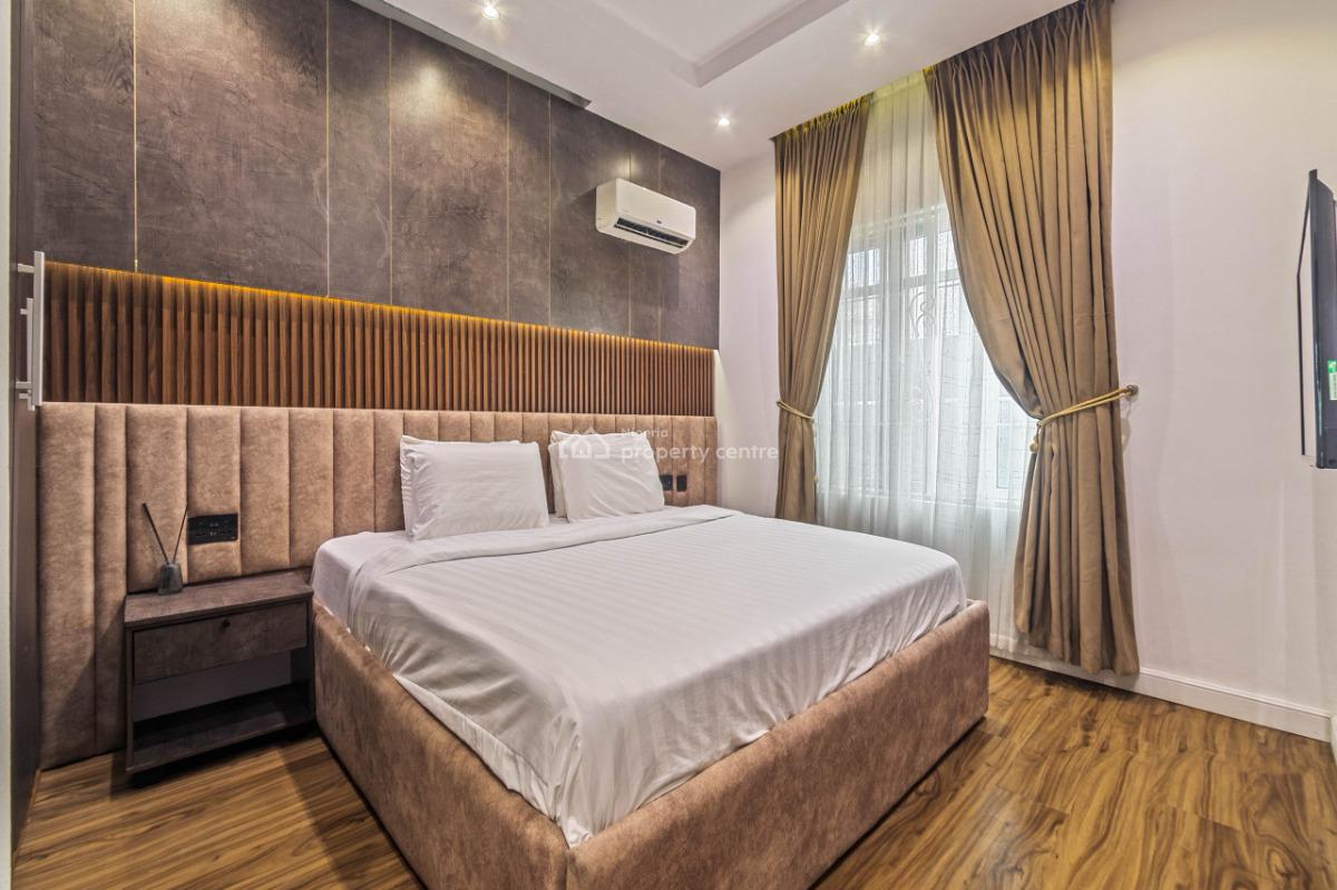 Luxury 2 Bedroom Apartment with House Keeping and Pool, Lekki Phase 1, Lekki, Lagos, Flat / Apartment Short Let