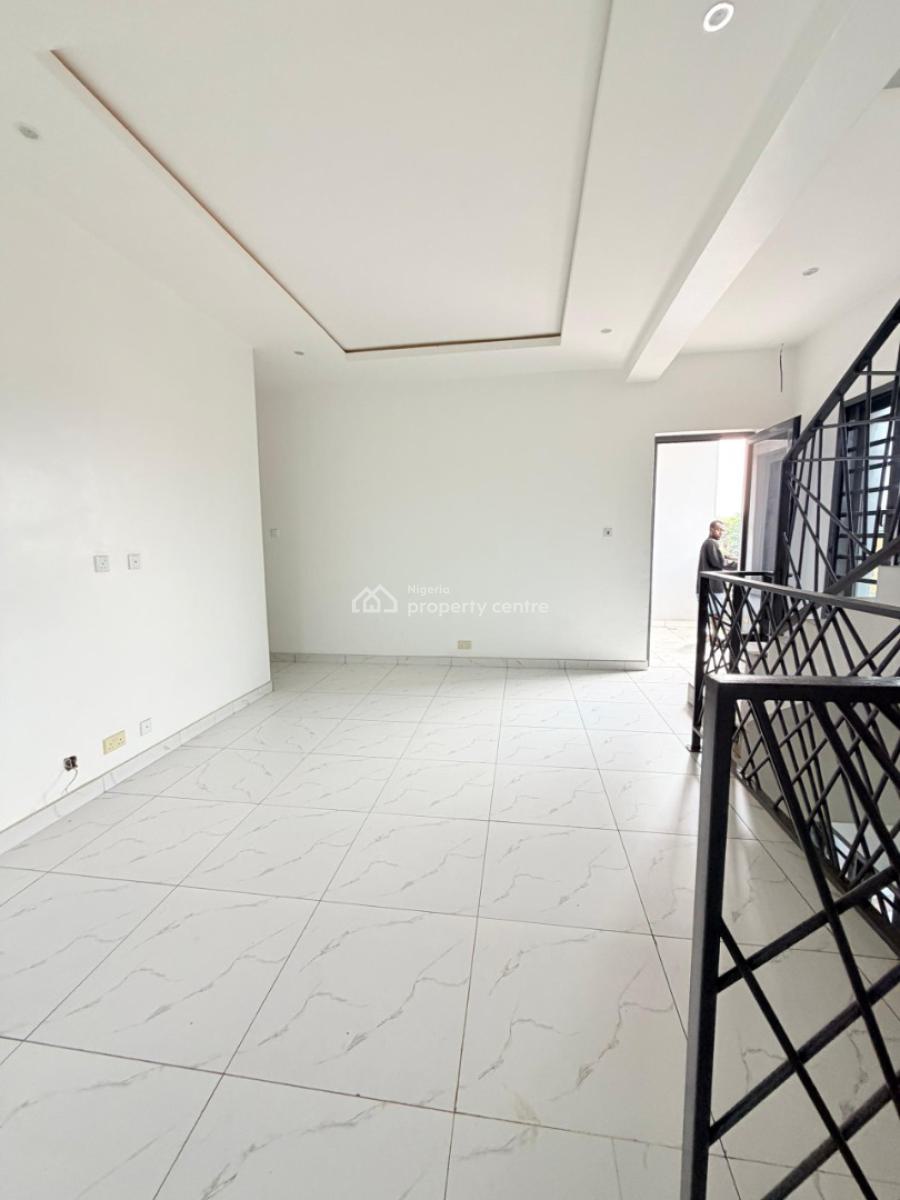 Exquisitely Built 4 Bedroom Terrace Duplex with Bq in a Prime Location, Obanikoro, Shomolu, Lagos, Terraced Duplex for Sale