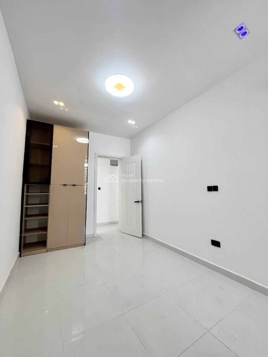 Newly Built  1 Bedroom & 2 Bedroom Serviced Apartment Available, Ologolo, Lekki, Lagos, Block of Flats for Sale