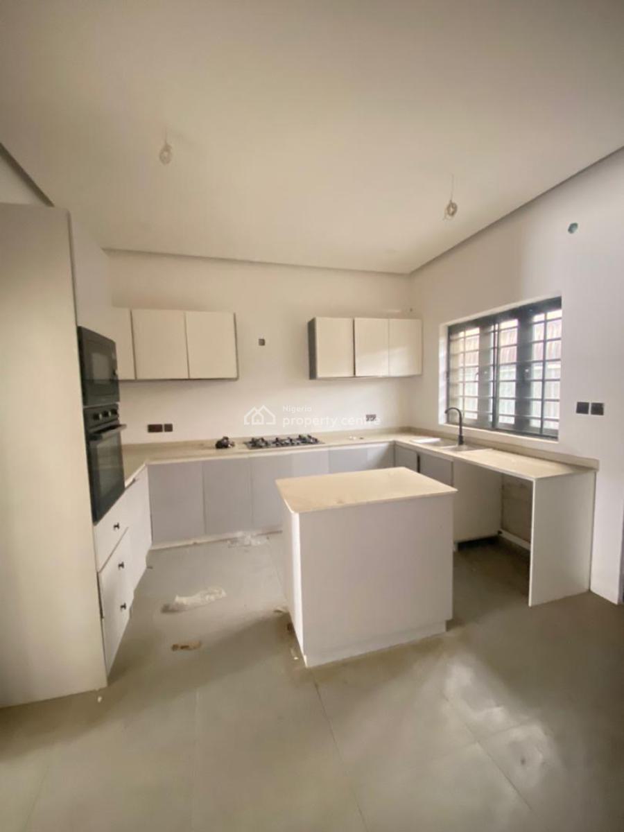 Spacious 4-bedroom Semi-detached Duplex with Bq, Ajah, Lagos, Semi-detached Duplex for Rent