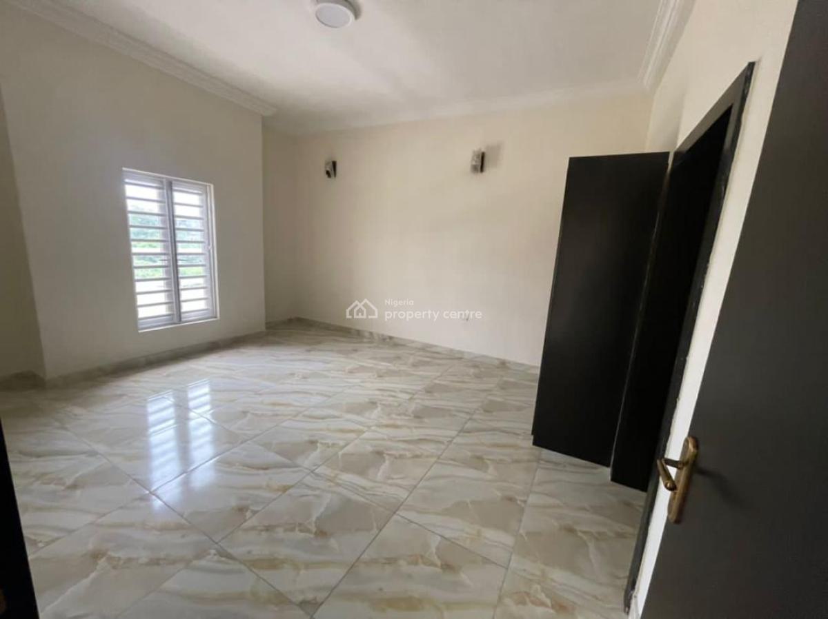 2 Bedroom Flat with Bq for Distress, Lekki Scheme 2, Ogombo, Ajah, Lagos, Block of Flats for Sale