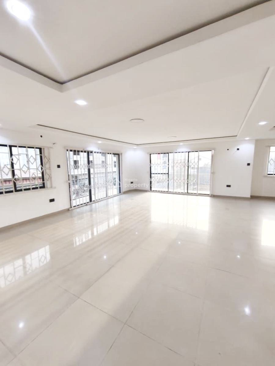 Luxury and Spacious 3 Bedrooms Apartment, Ikeja Gra, Ikeja, Lagos, Flat / Apartment for Rent
