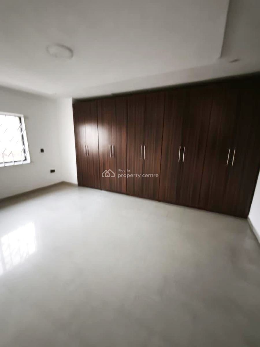 Luxury and Spacious 3 Bedrooms Apartment, Ikeja Gra, Ikeja, Lagos, Flat / Apartment for Rent