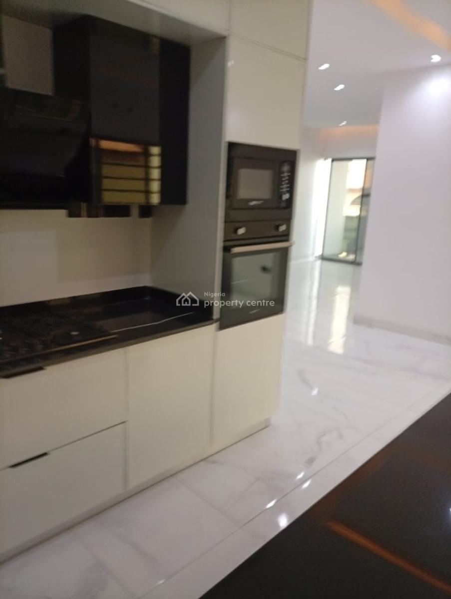 Beautifully Finished Serviced 3 Bedroom Apartments with Bq, Lekki Phase 1, Lekki, Lagos, Flat / Apartment for Sale