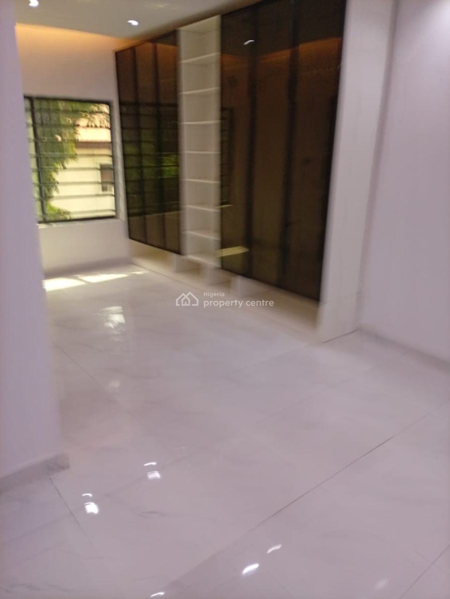 Beautifully Finished Serviced 3 Bedroom Apartments with Bq, Lekki Phase 1, Lekki, Lagos, Flat / Apartment for Sale