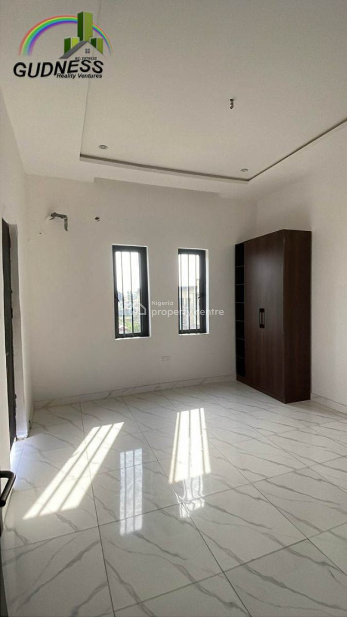 Brand New 4 Bedroom Terrace Duplex with Personal Packing Space, New Road, Lekki, Lagos, Flat / Apartment for Sale