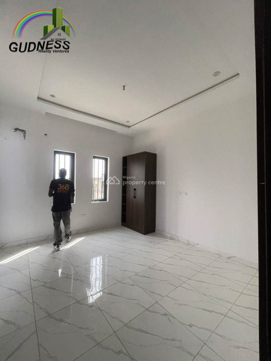 Brand New 4 Bedrooms Terraced Duplex with Personal Parking Space, New Road, Lekki, Lagos, Flat / Apartment for Sale