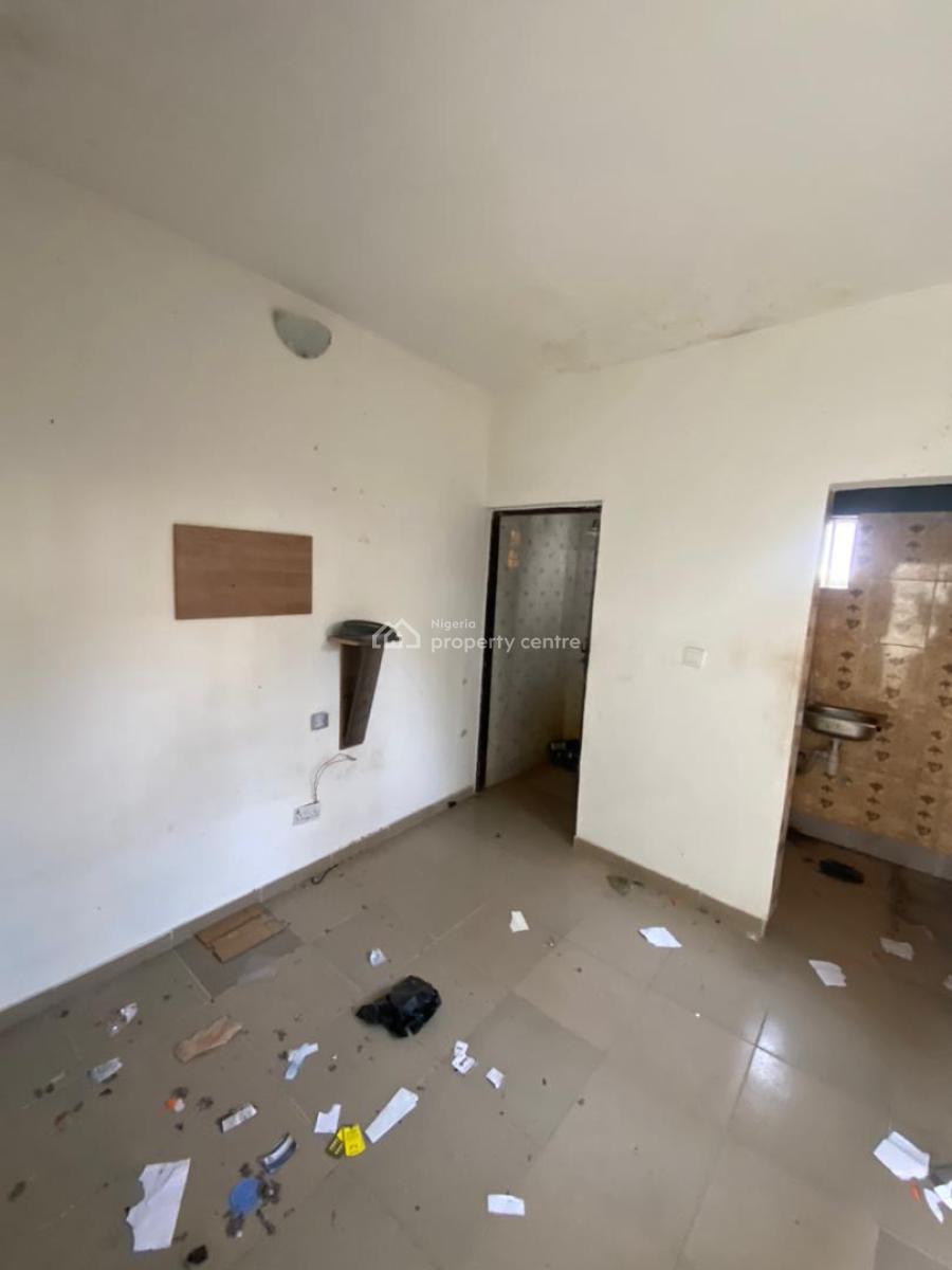 Self Contain, New Town Estate, Ogombo, Ajah, Lagos, Self Contain (single Rooms) for Rent