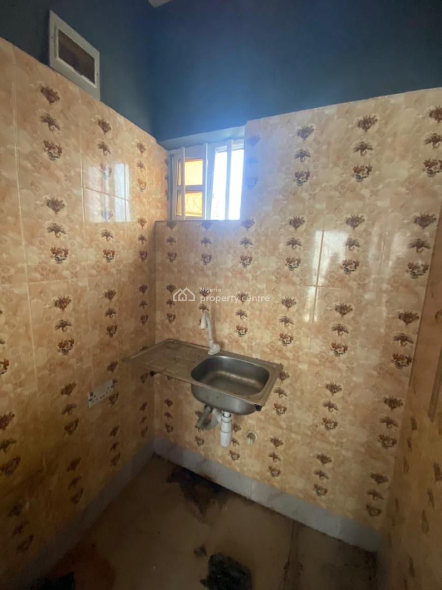 Self Contain, New Town Estate, Ogombo, Ajah, Lagos, Self Contain (single Rooms) for Rent