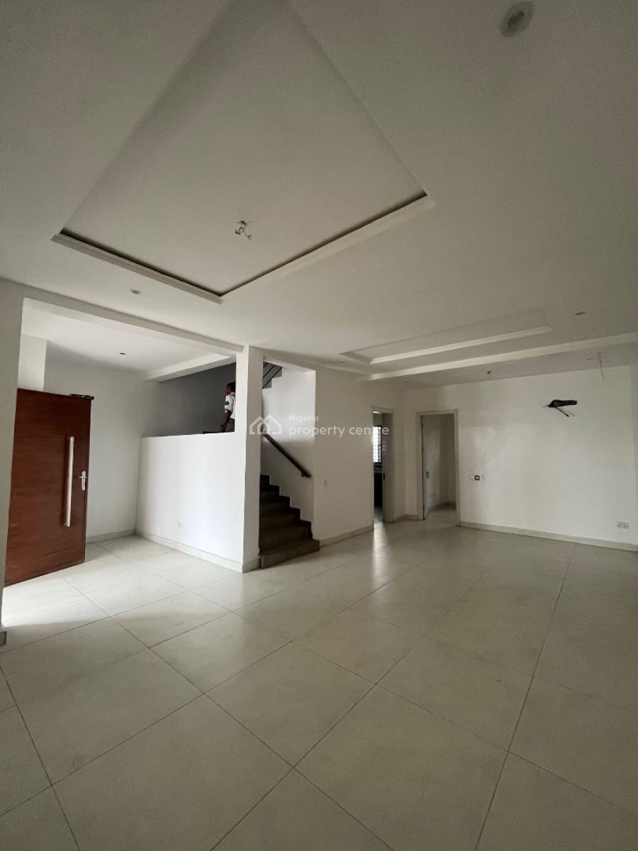 Serviced 4 Bedrooms Terraced Duplex in a Secured Estate, Ologolo, Lekki, Lagos, Terraced Duplex for Rent