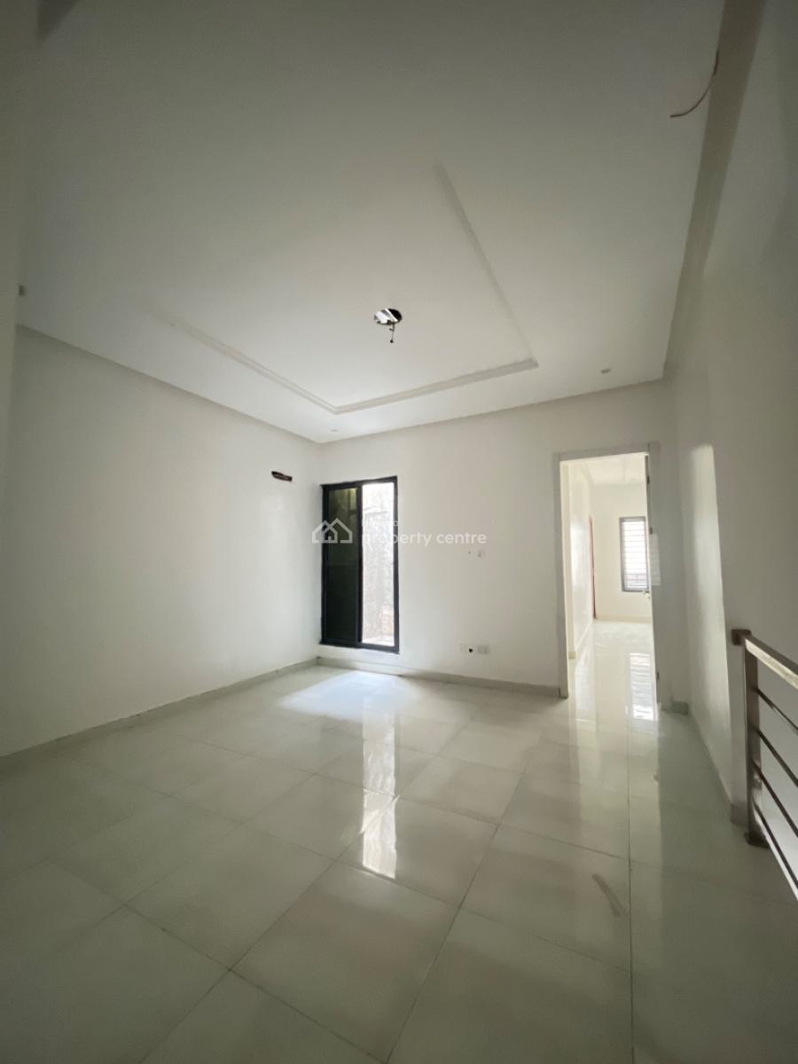 Serviced 4 Bedrooms Terraced Duplex in a Secured Estate, Ologolo, Lekki, Lagos, Terraced Duplex for Rent