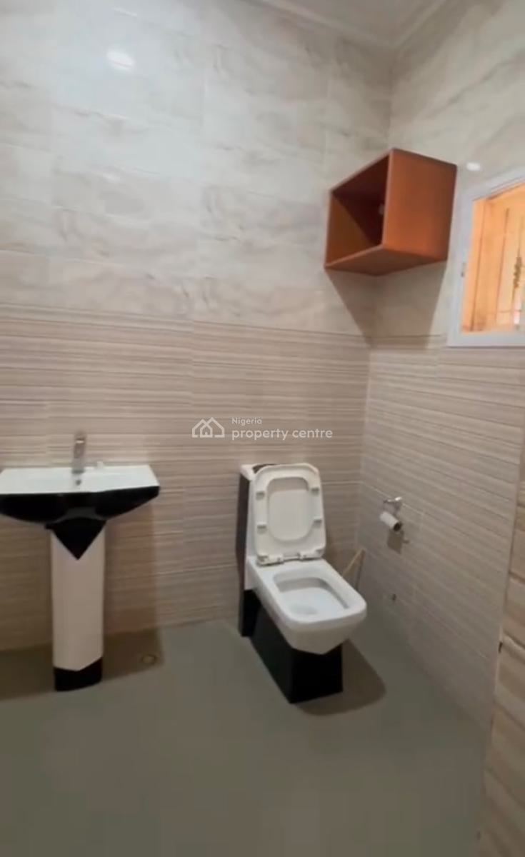 Spacious 4-bedroom Duplex, Guzape District, Abuja, Semi-detached Duplex for Rent