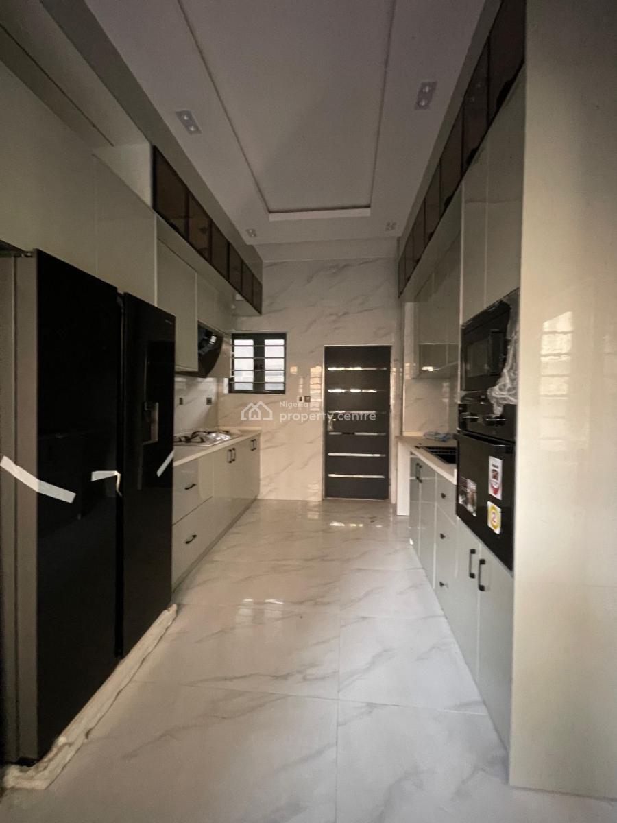 Lovely 5bedroom Fully Detached Duplex with Pool and Bq, Ologolo, Lekki, Lagos, Detached Duplex for Sale