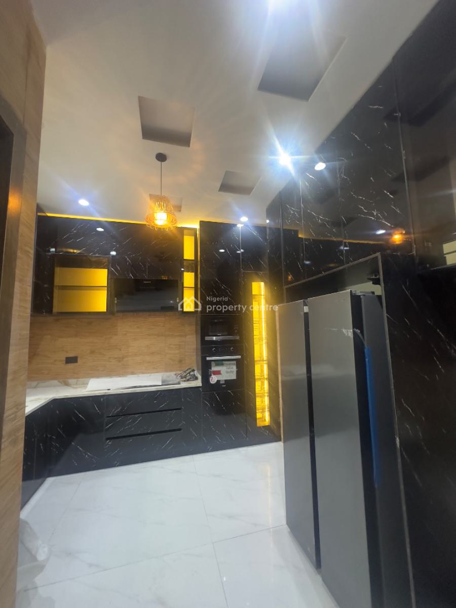 Luxury 3 Bedroom Apartment, Lekki Phase 1, Lekki, Lagos, House for Sale