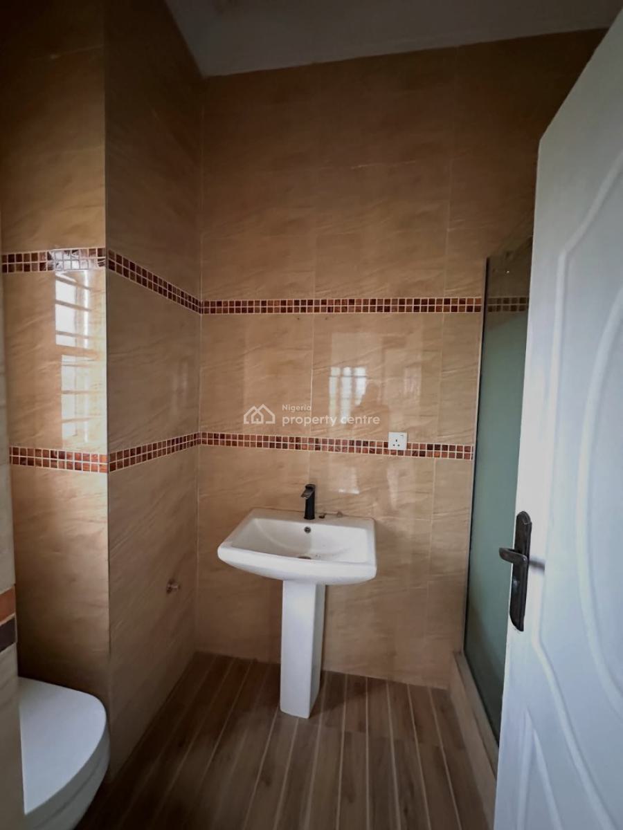 Beautiful 3 Bedroom Flat with Bq, Acs & Generator, By Shafa Filling Station, Jahi, Abuja, Flat / Apartment for Rent