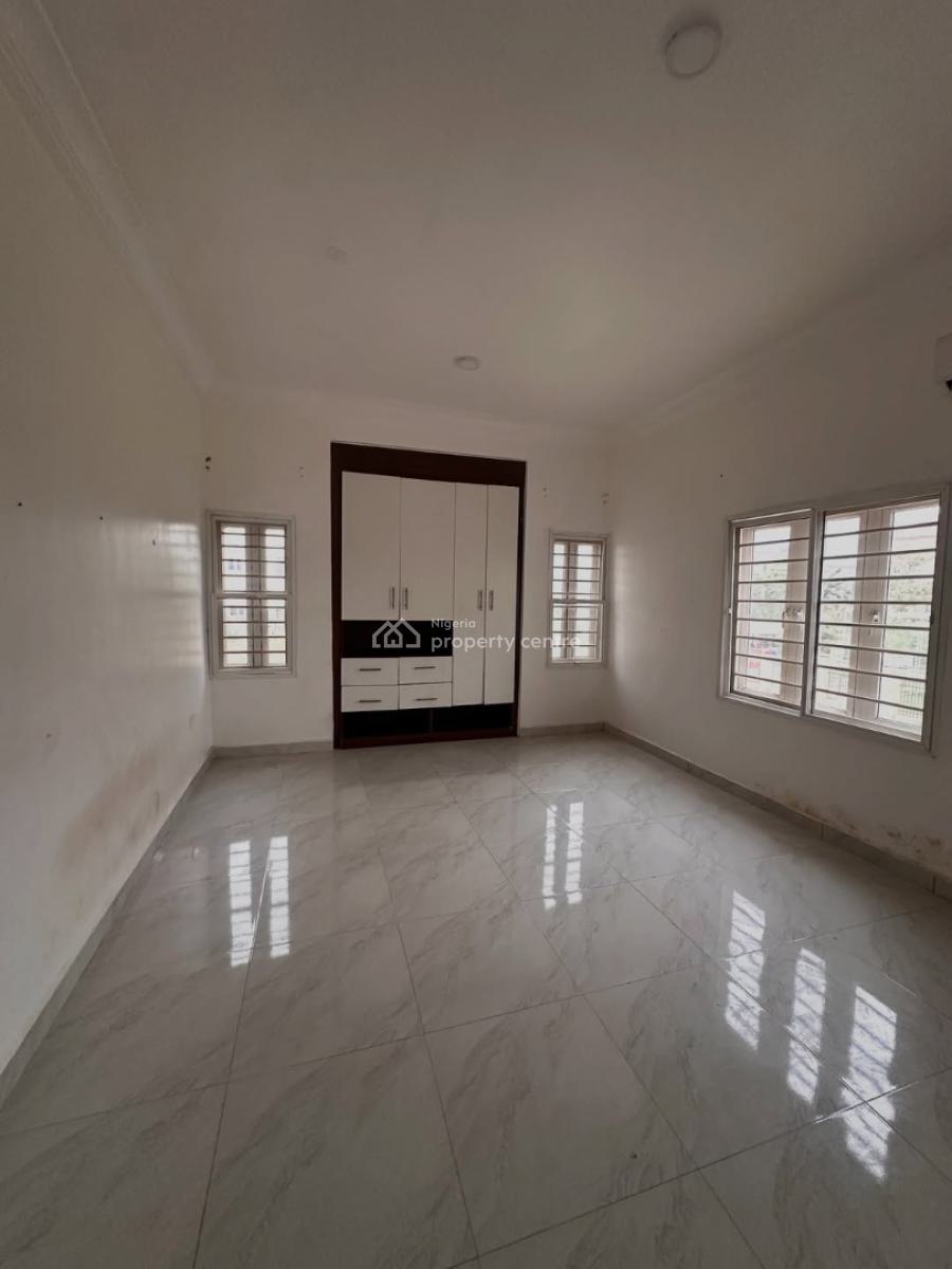 Beautiful 3 Bedroom Flat with Bq, Acs & Generator, By Shafa Filling Station, Jahi, Abuja, Flat / Apartment for Rent