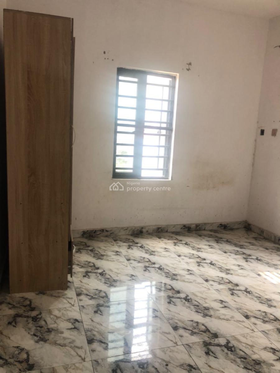 2 Bedroom Upstairs, Miracle Zone Estate, Sangotedo, Ajah, Lagos, Flat / Apartment for Rent