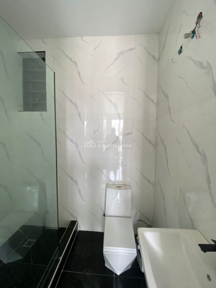 Stunning 2 Bedroom Apartment with Bq, Freedom Way, Lekki Phase 1, Lekki, Lagos, Flat / Apartment for Sale