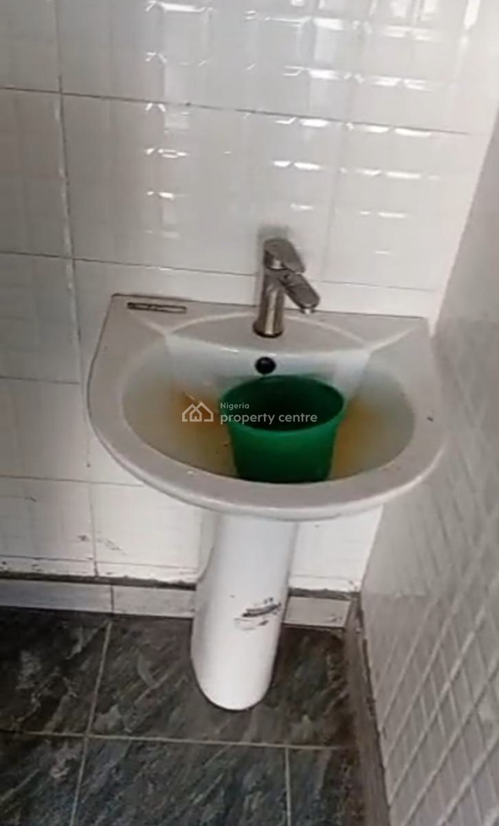 Standard & Spacious Upstairs Mini Flat { Video}, Mobile Road Ilaje, Ajah, Lagos, Mini Flat (room and Parlour) for Rent