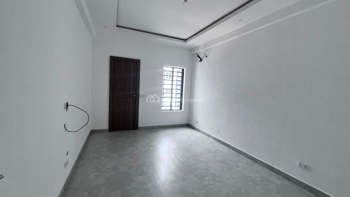 Luxury 3-bedroom Apartment with Bq., Lekki Phase 1, Lekki, Lagos, Flat / Apartment for Rent