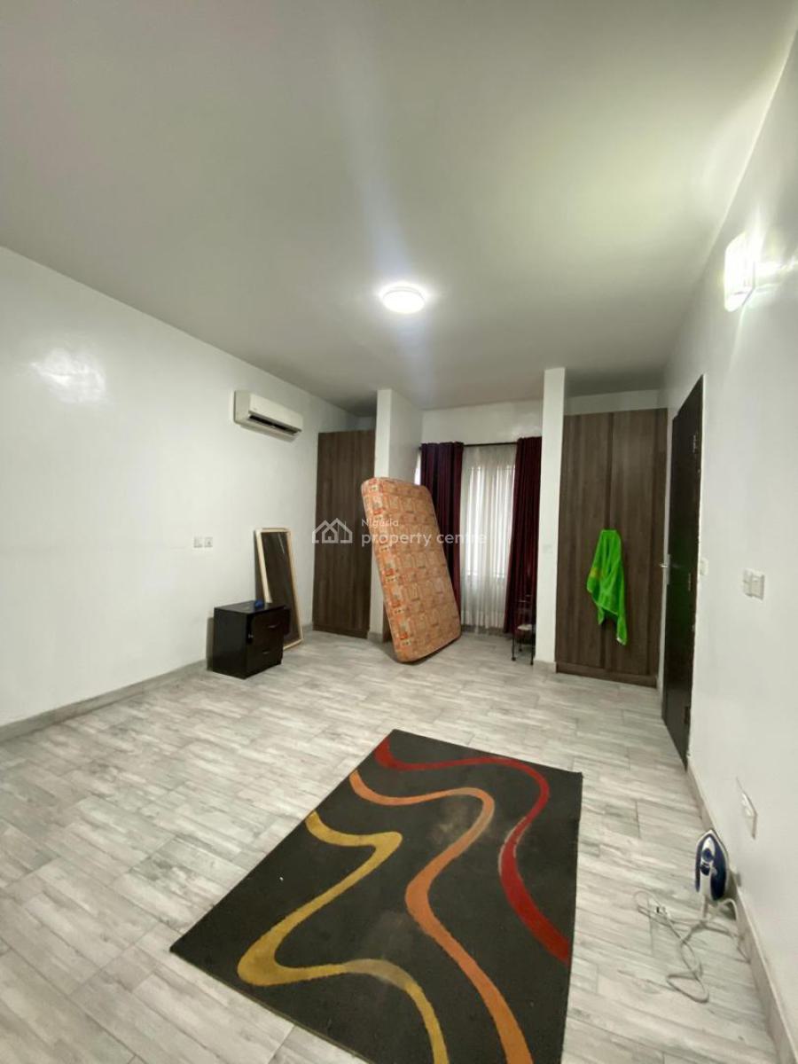 3 Bedroom Apartment with a Room Bq & a Swimming Pool, Lekki Phase 1, Lekki, Lagos, Flat / Apartment for Rent