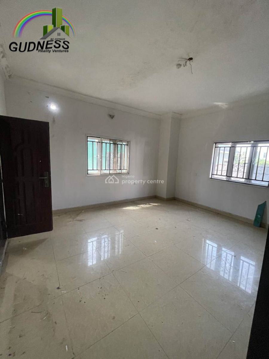 Spacious 3 Bedroom Flat, New Road, Lekki, Lagos, Flat / Apartment for Rent