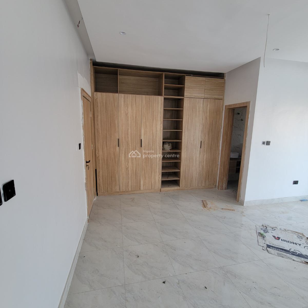 Well Build 4 Bedroom Semi Detached Duplex, Chevron, Lekki, Lagos, Semi-detached Duplex for Sale