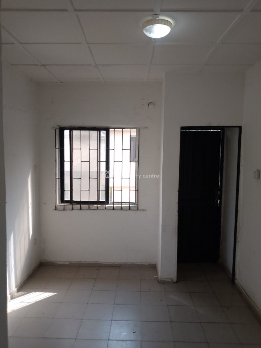 Portable Mini Flat Upstairs, Canaan Estate Opposite Sky Mall, Sangotedo, Ajah, Lagos, Mini Flat (room and Parlour) for Rent