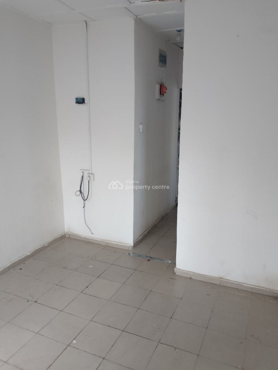 Portable Mini Flat Upstairs, Canaan Estate Opposite Sky Mall, Sangotedo, Ajah, Lagos, Mini Flat (room and Parlour) for Rent