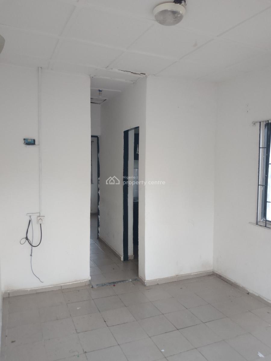Portable Mini Flat Upstairs, Canaan Estate Opposite Sky Mall, Sangotedo, Ajah, Lagos, Mini Flat (room and Parlour) for Rent