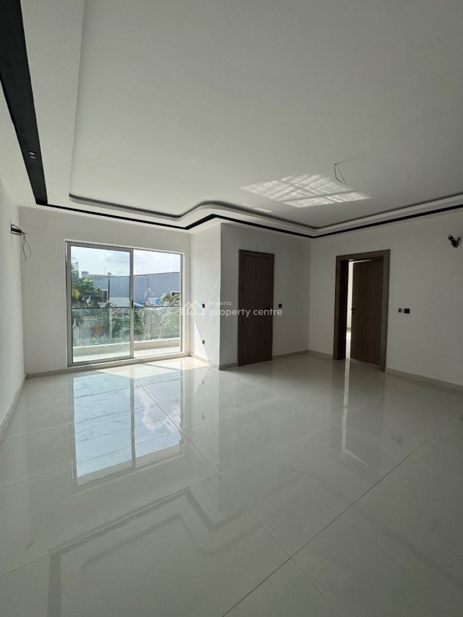 Luxury 3 Bedroom Apartment, Lekki Phase 1, Lekki, Lagos, Block of Flats for Sale