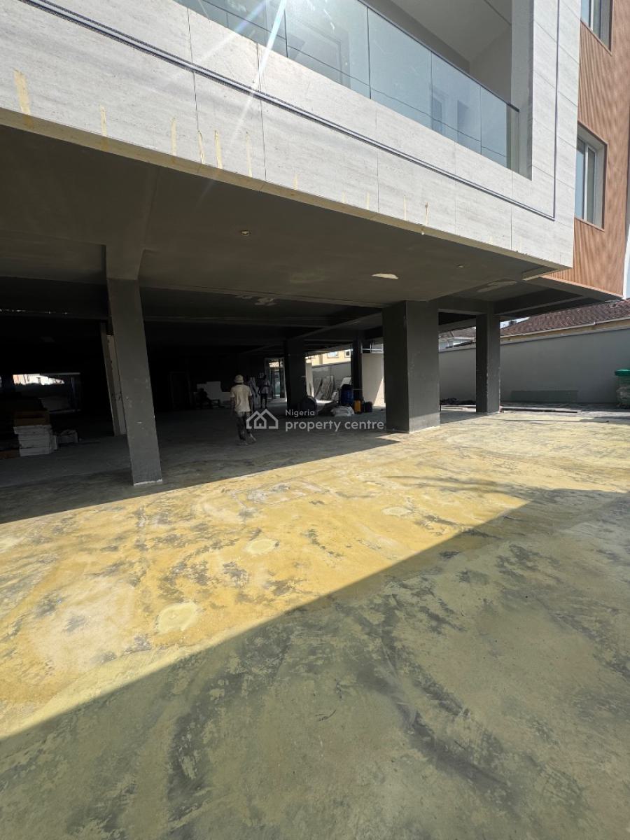 Luxury 3 Bedroom Apartment, Lekki Phase 1, Lekki, Lagos, Block of Flats for Sale