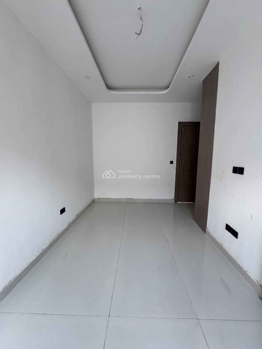 Luxury 3 Bedroom Apartment, Lekki Phase 1, Lekki, Lagos, Block of Flats for Sale