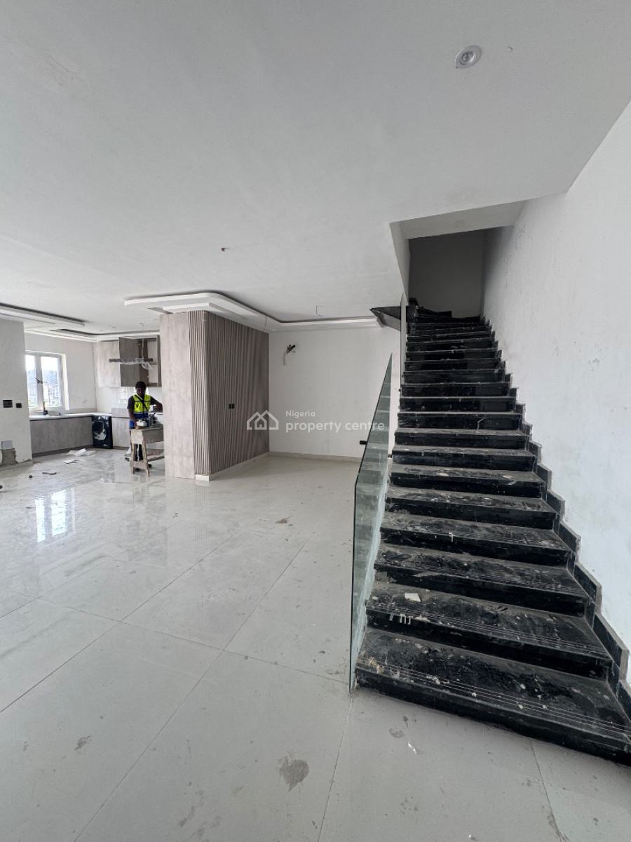 Luxury 3 Bedroom Apartment, Lekki Phase 1, Lekki, Lagos, Block of Flats for Sale