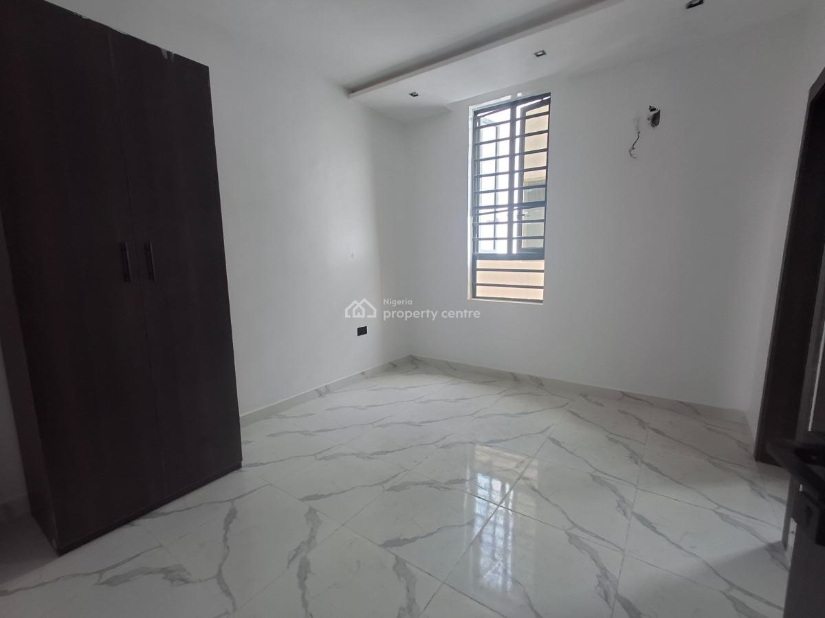 Newly Built 3 Bedroom Flat, Lekki Phase 1, Lekki, Lagos, Flat / Apartment for Rent
