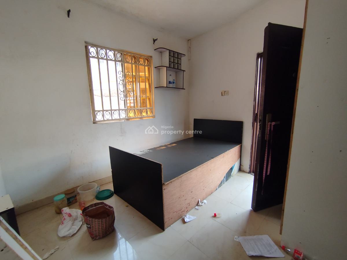 Self Serviced a Room Self Contain Bq, Off Admiralty Road, Lekki Phase 1, Lekki, Lagos, Self Contain (single Rooms) for Rent