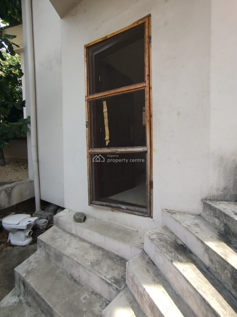 Self Serviced a Room Self Contain Bq, Off Admiralty Road, Lekki Phase 1, Lekki, Lagos, Self Contain (single Rooms) for Rent