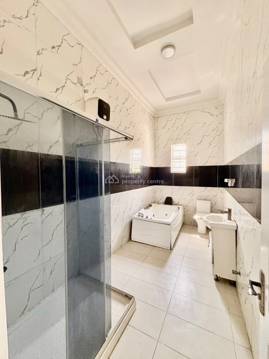 Hot Distress 4 Bedroom Semi Detached Duplex with Bq and a Gatehouse, Near Orchid Roundabout By Lekki 2nd Toll Gate, Lekki, Lagos, Semi-detached Duplex for Sale